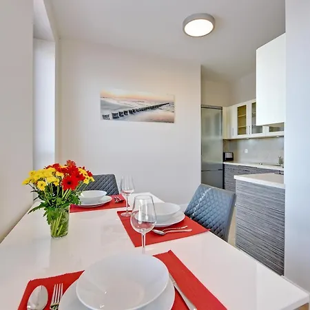 Triapart Szafarnia Marina Апартаменты *